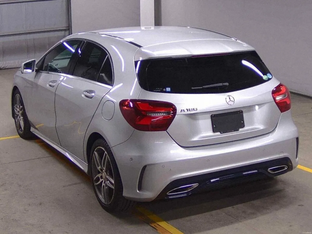 MERCEDES BENZ A180 AMG LINE AUTO 2016 - Image 3