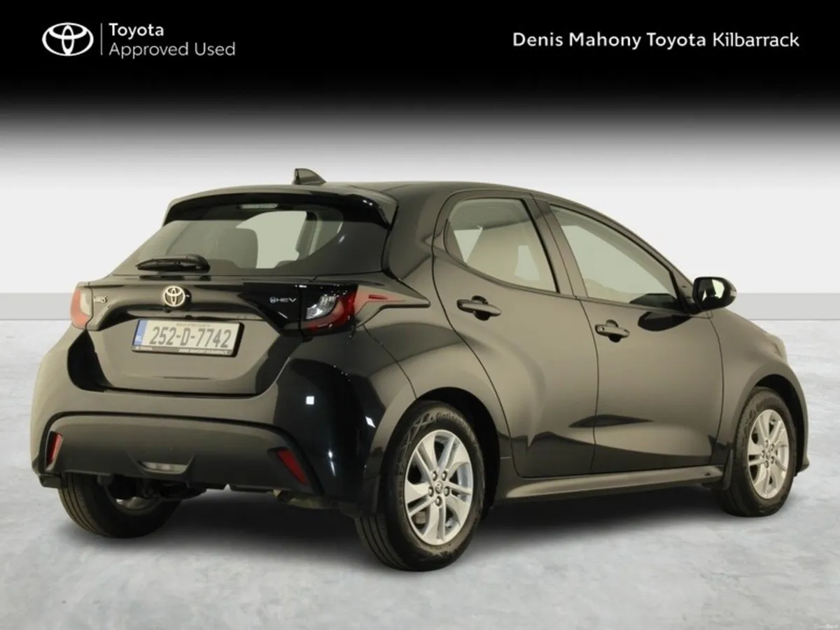 Toyota Yaris Luna - Image 2