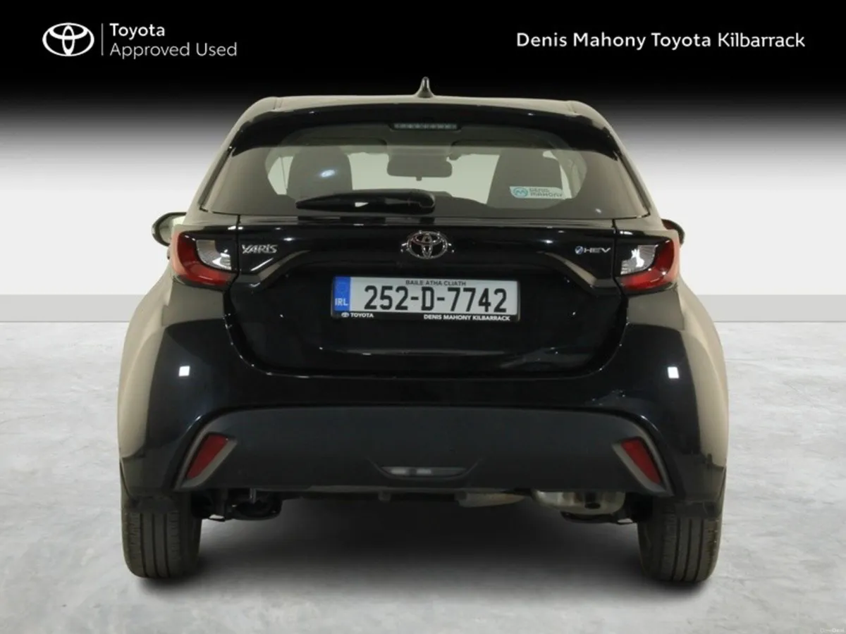 Toyota Yaris Luna - Image 4