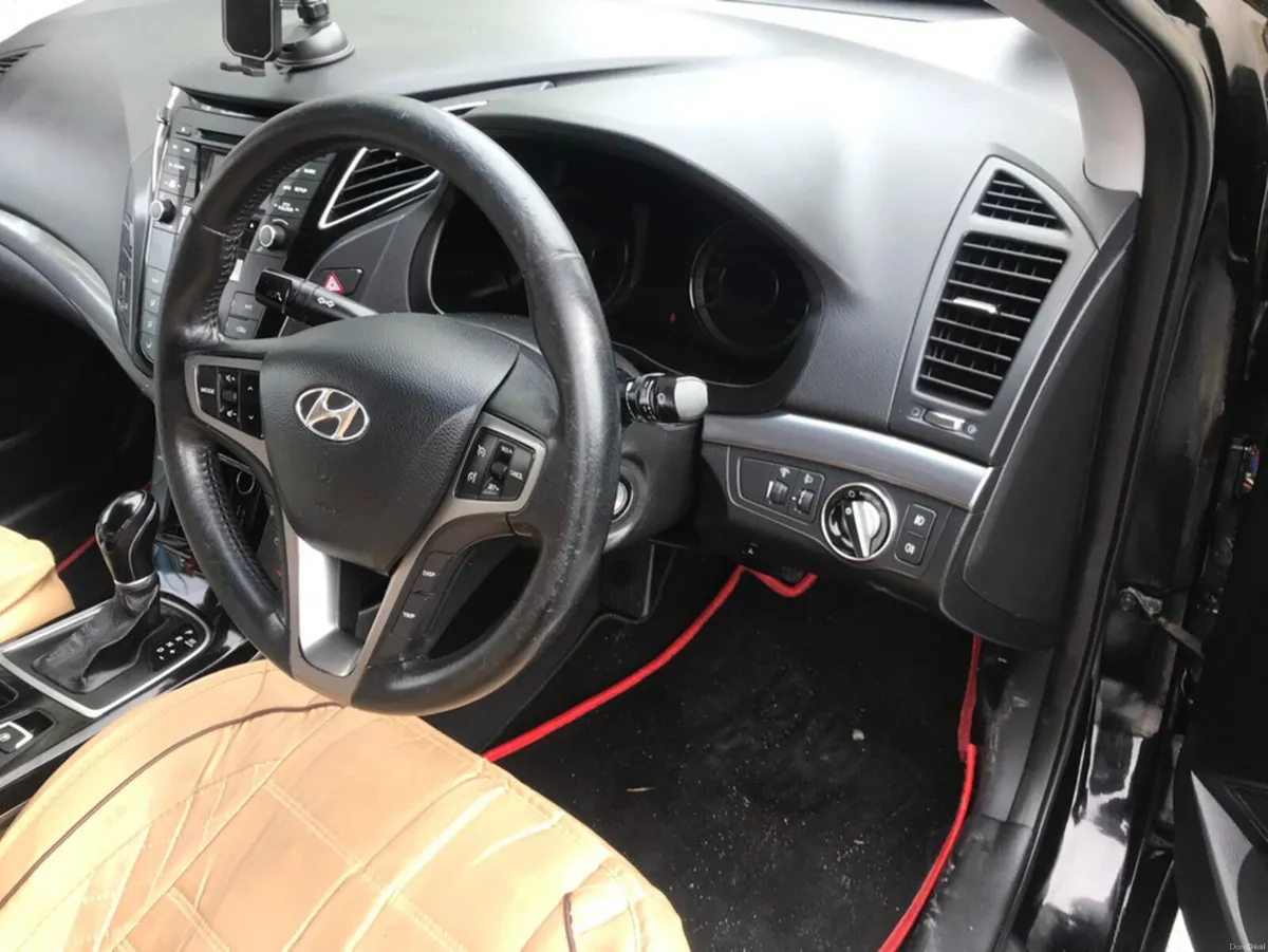 Hyundai i40 AUTOMATIC 4DR AUTO 1.7D - Image 4