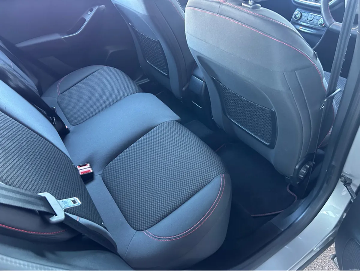 Ford Puma ST-LINE 5DR 1.0T 125 MHEV M6 F - Image 4