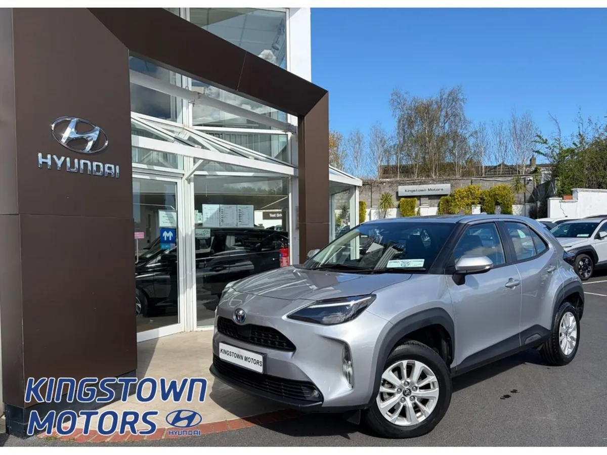 Toyota Yaris CR Cross Luna 4DR Auto - Image 1