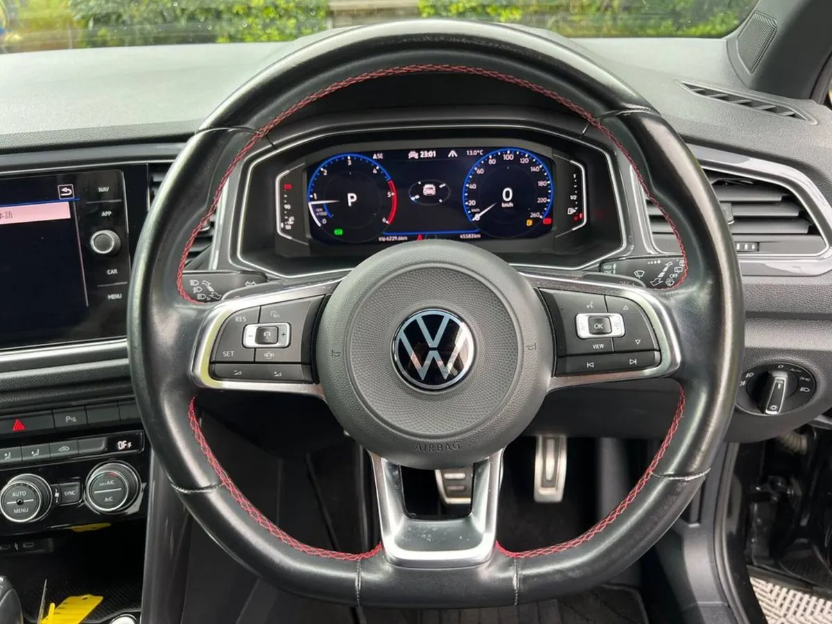Volkswagen T-Roc SPORT 2.0 TDI AUTO // SERVICE HIS - Image 4