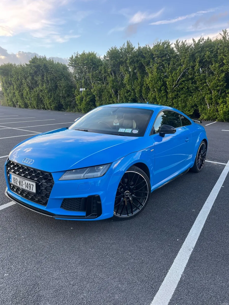 Audi TT S-Line TFSI Black Edition - Image 2