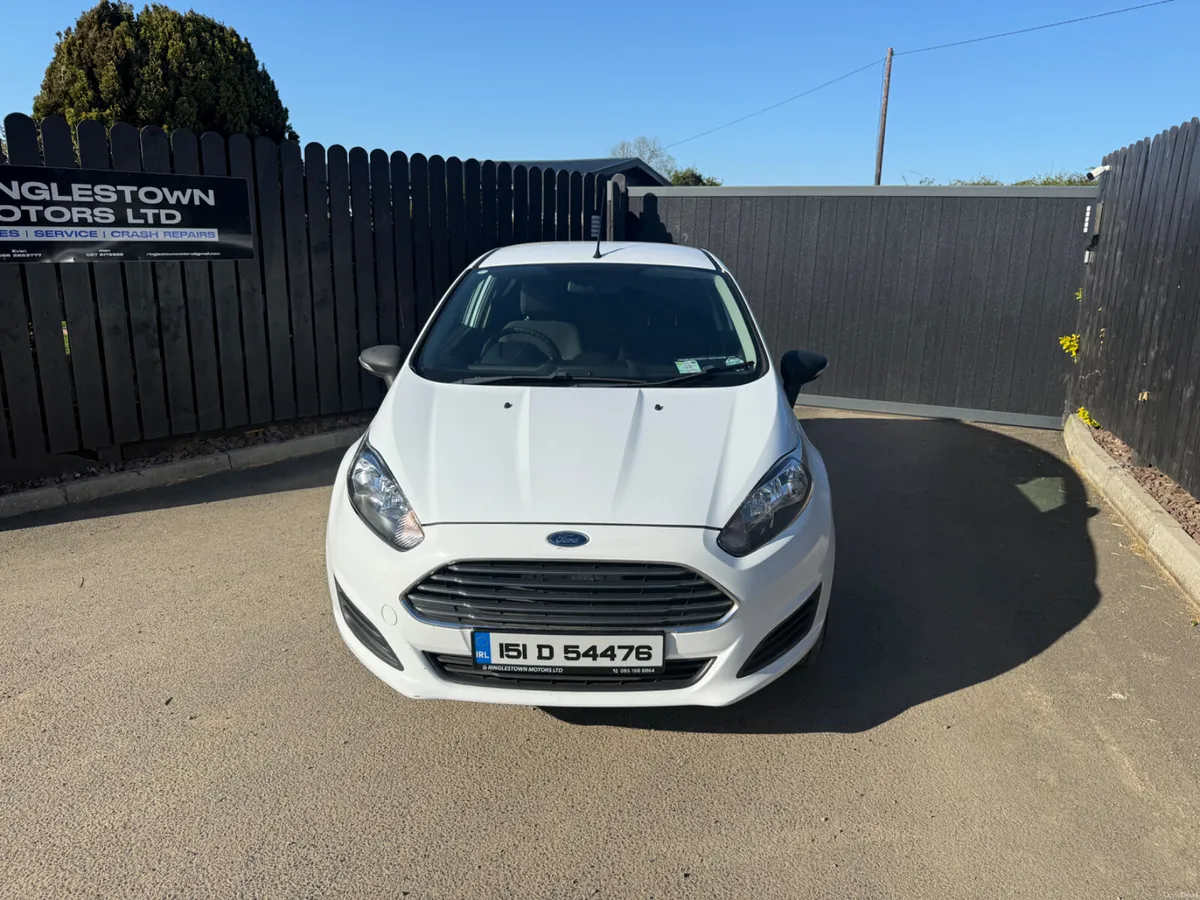 Ford Fiesta 2015 1.25 Zetec 3 Door - Image 2
