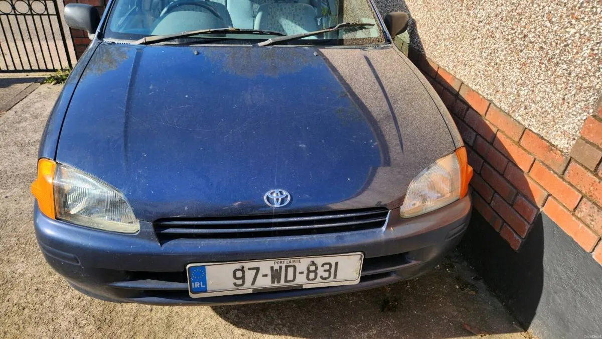 Starlet only 74k As new - Image 1