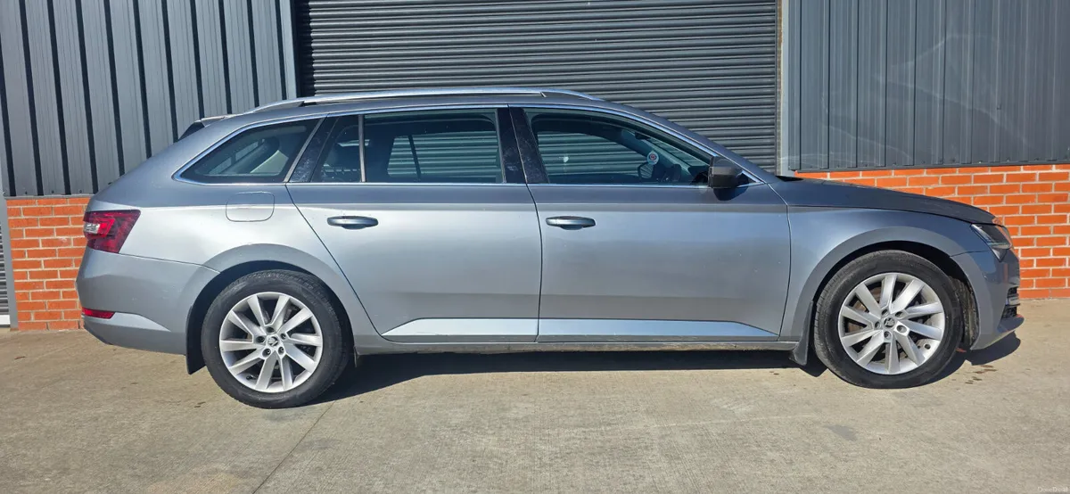 Skoda Superb 2021 - Image 1
