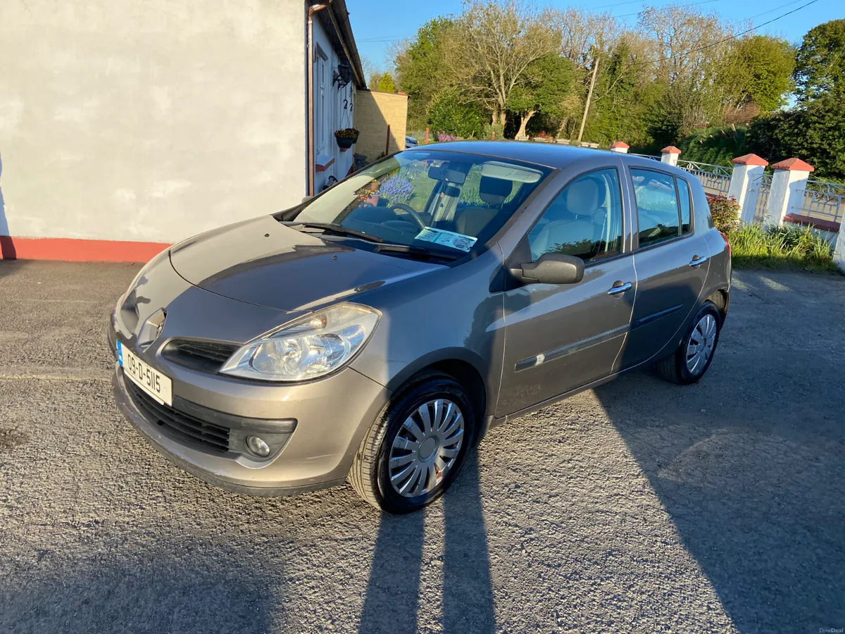 Renault Clio 2009 new nct 2/27 - Image 2
