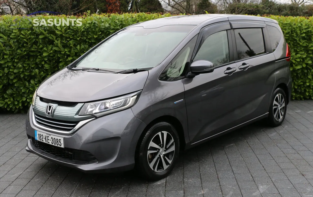 HONDA FREED HYBRID 6 SEATS - Image 2