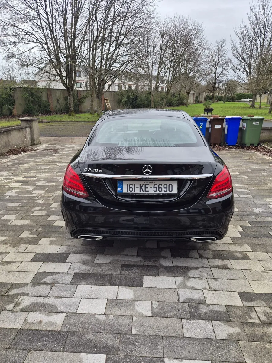 C220d AMG Line - Image 3
