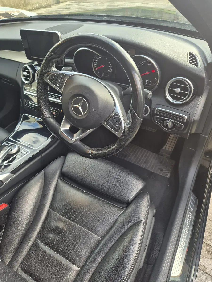 C220d AMG Line - Image 5