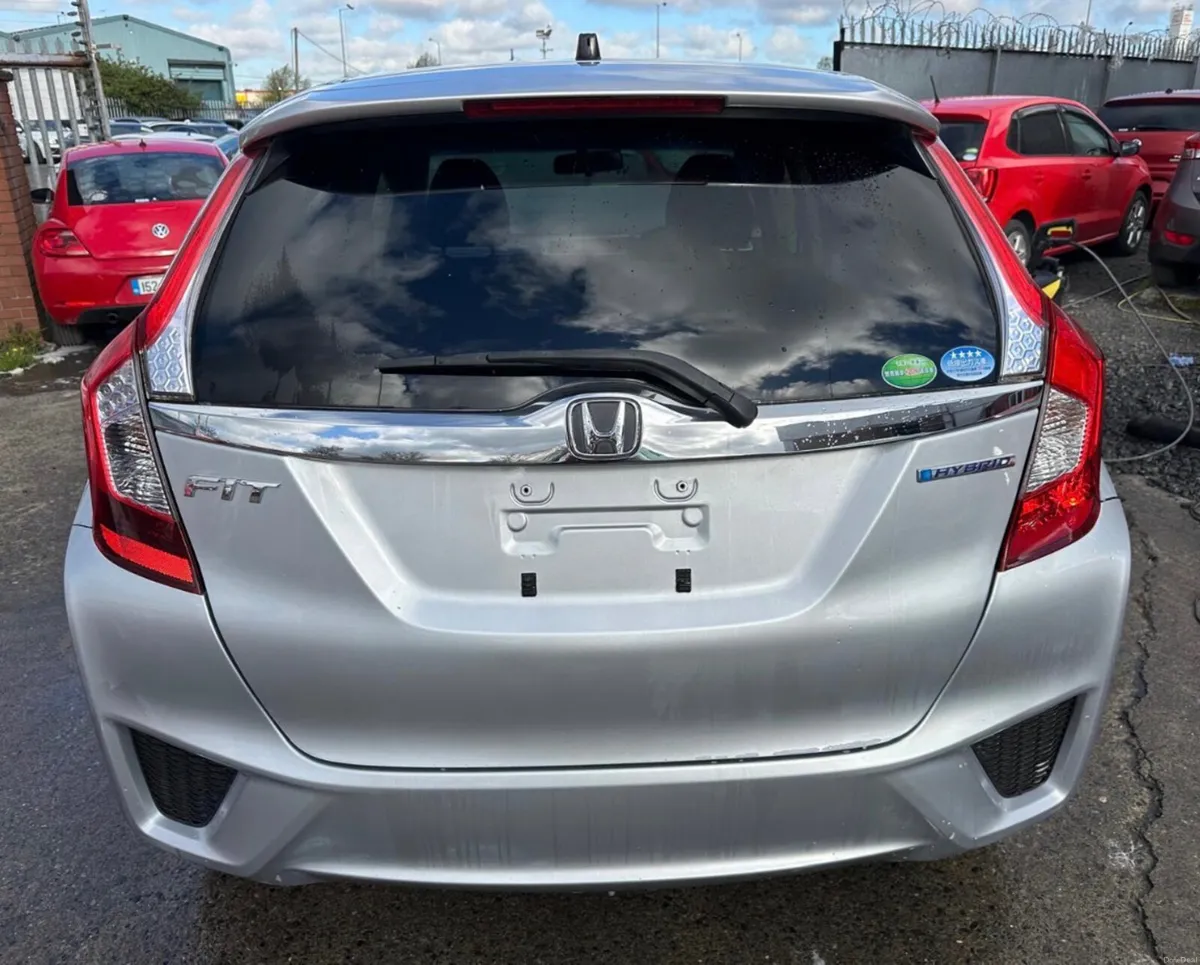 2015 Honda Fit 1.5 Hybrid Auto / New Nct/ warranty - Image 6