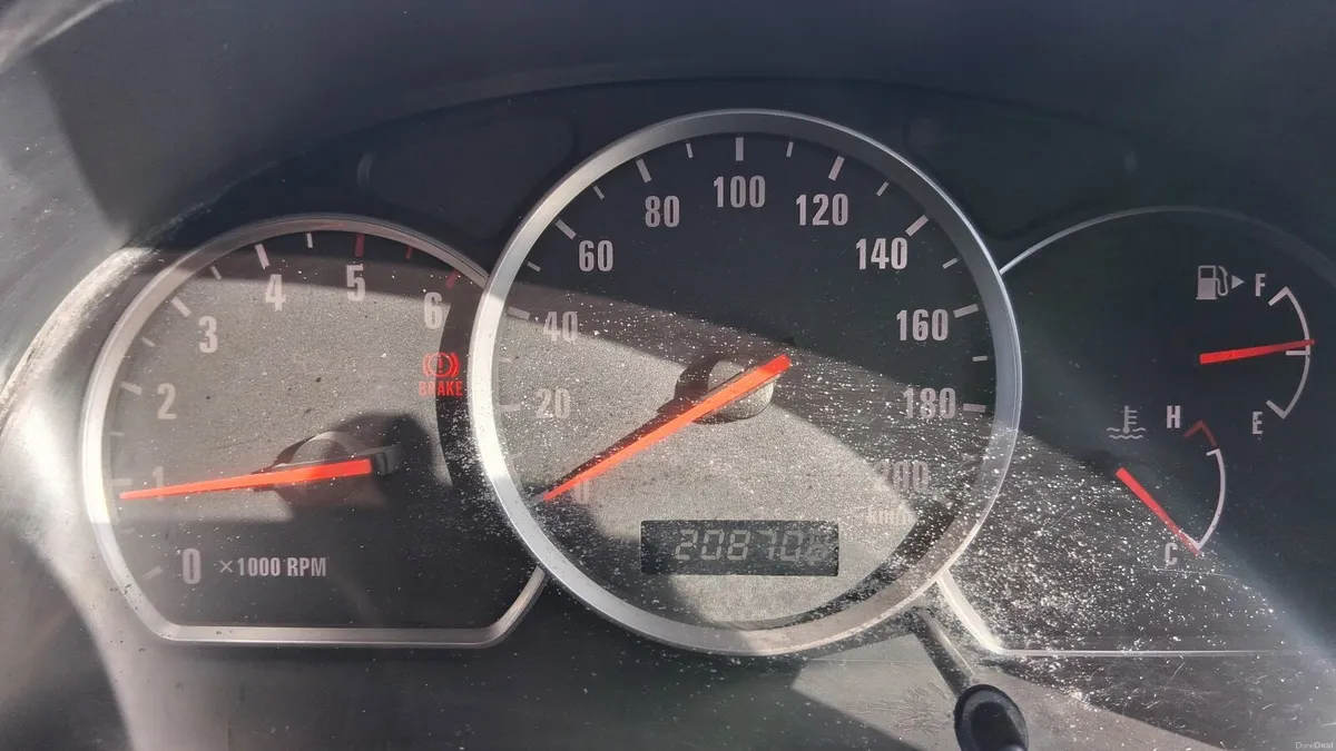 Suzuki Grand Vitara 2005 - Image 4