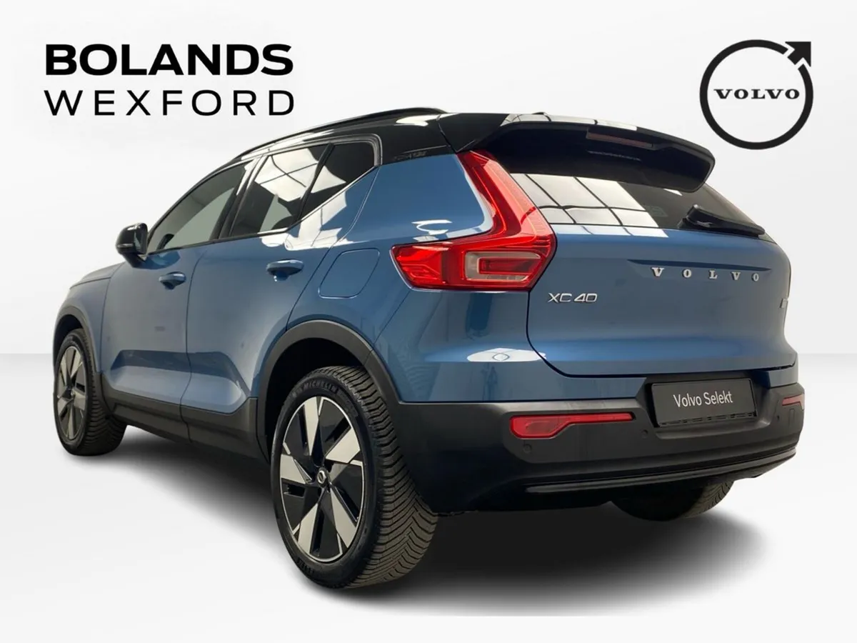 Volvo XC40 *2 Year Volvo Selekt Warranty*  Recharg - Image 4