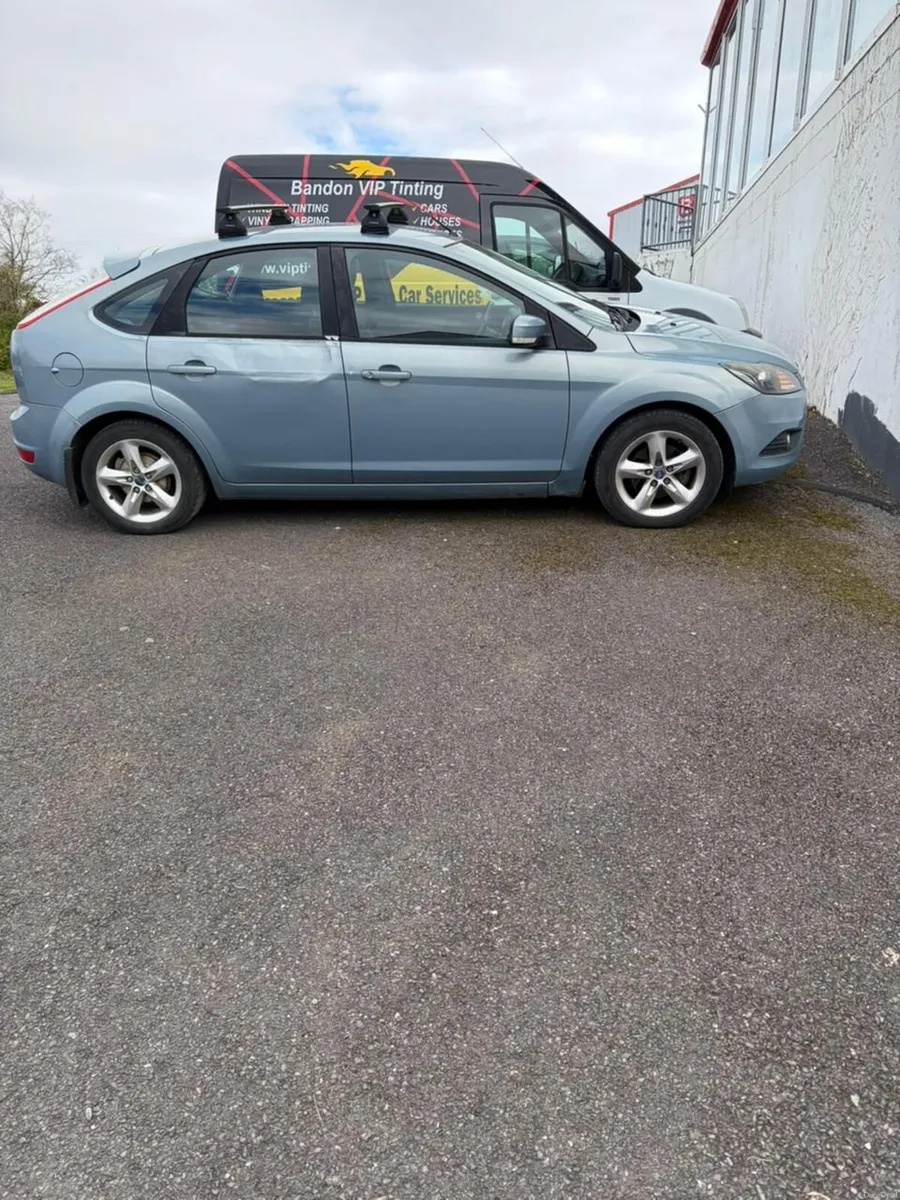 Ford Focus 2010 - Image 3