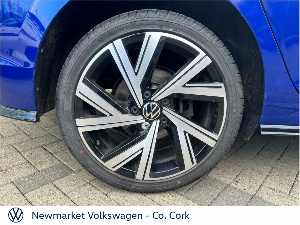 Volkswagen Golf R-LINE 2.0TDI 150BHP DSG HIGH SPEC - Image 2