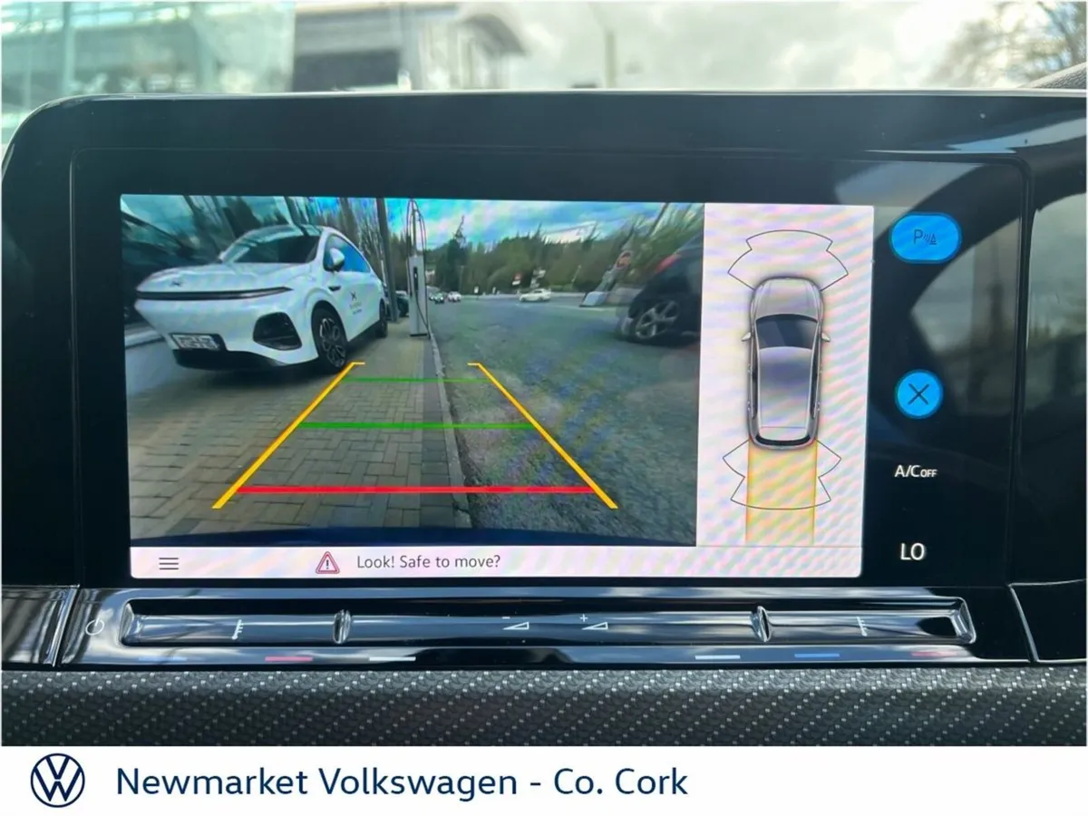 Volkswagen Golf R-LINE 2.0TDI 150BHP DSG HIGH SPEC - Image 4