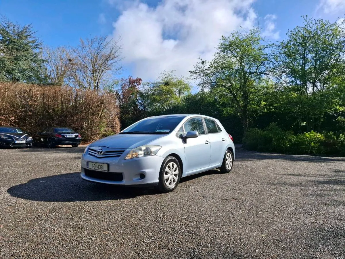 Toyota Auris 1.4 diesel, Only 94,000kms 1 owner - Image 4