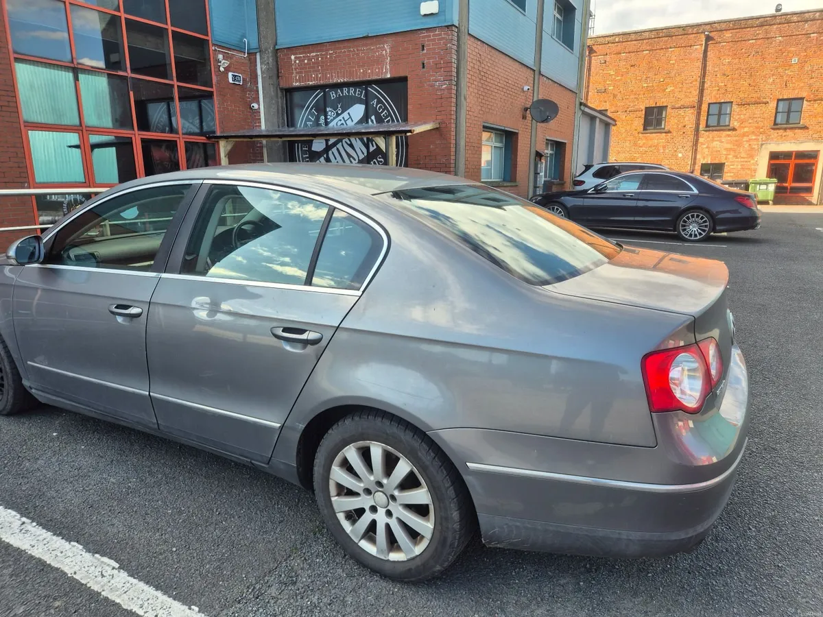 Volkswagen Passat 2008 - Image 1