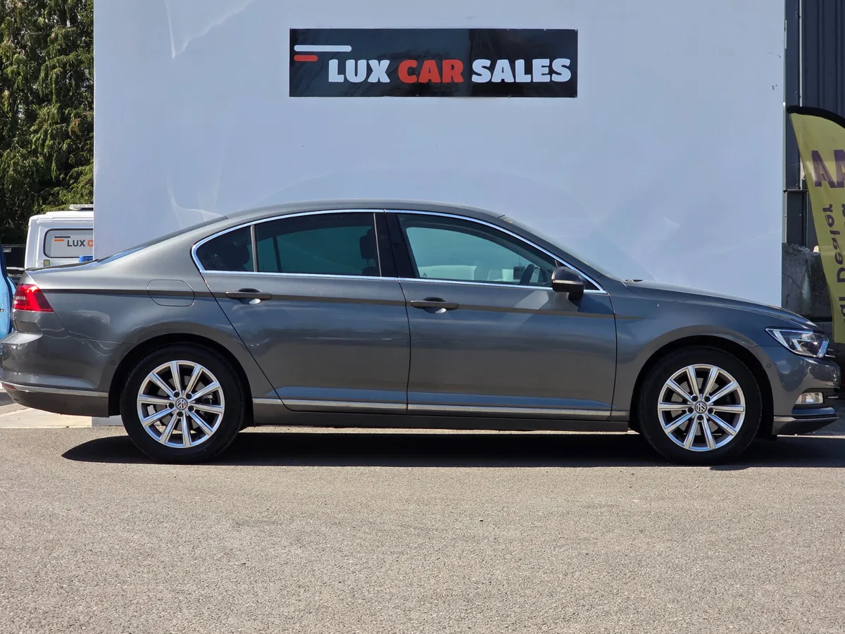 2016 Volkswagen Passat 1.6 TDI HIGHLINE // 1 OWNER - Image 2