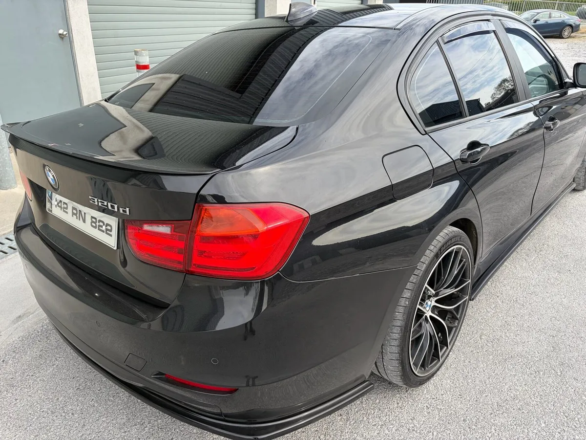 BMW 320d - Image 4