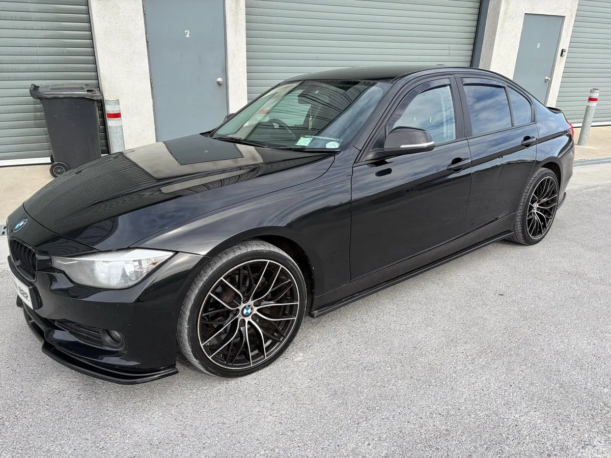 BMW 320d - Image 2