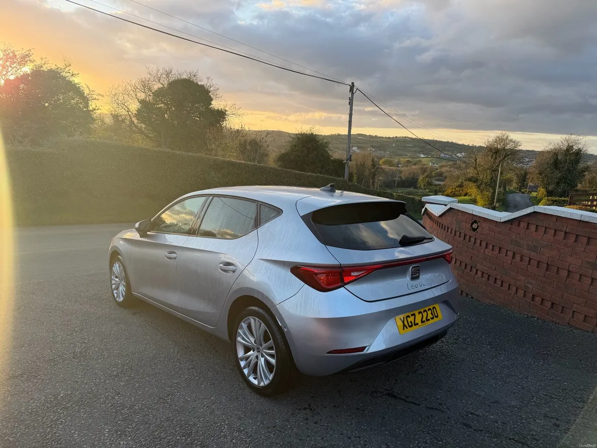 2022 Seat Leon - Image 4