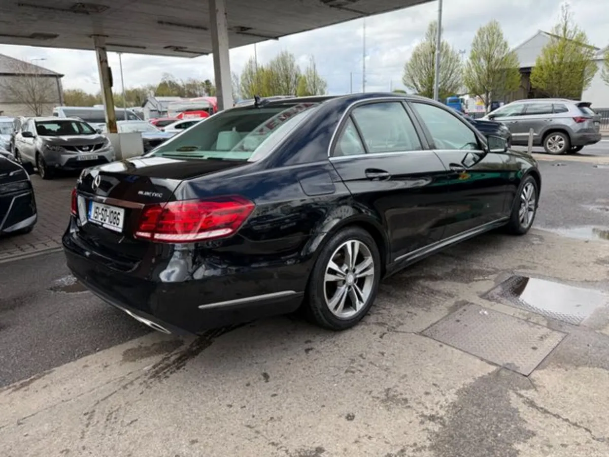 Mercedes-Benz E-Class E 220 Bluetec SE 4DR Auto - Image 3