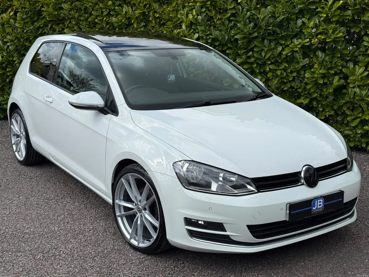 Volkswagen Golf 2017 GT 1.6TDI *Alloys included* - Image 4