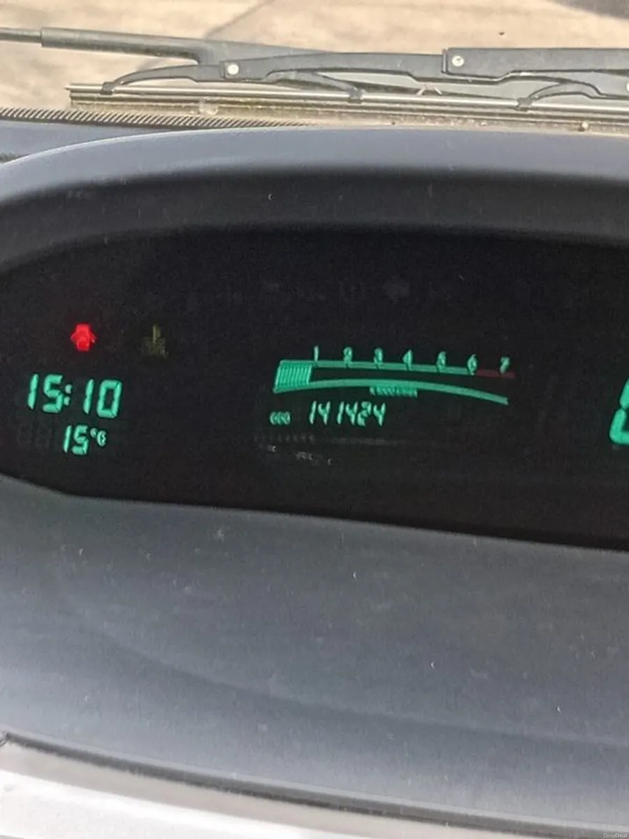 2011 Toyota Yaris - Image 3