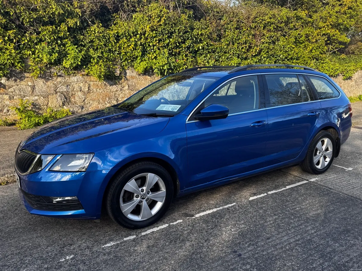 Skoda Octavia2019 1.5L TSI Technology Estate - Image 4
