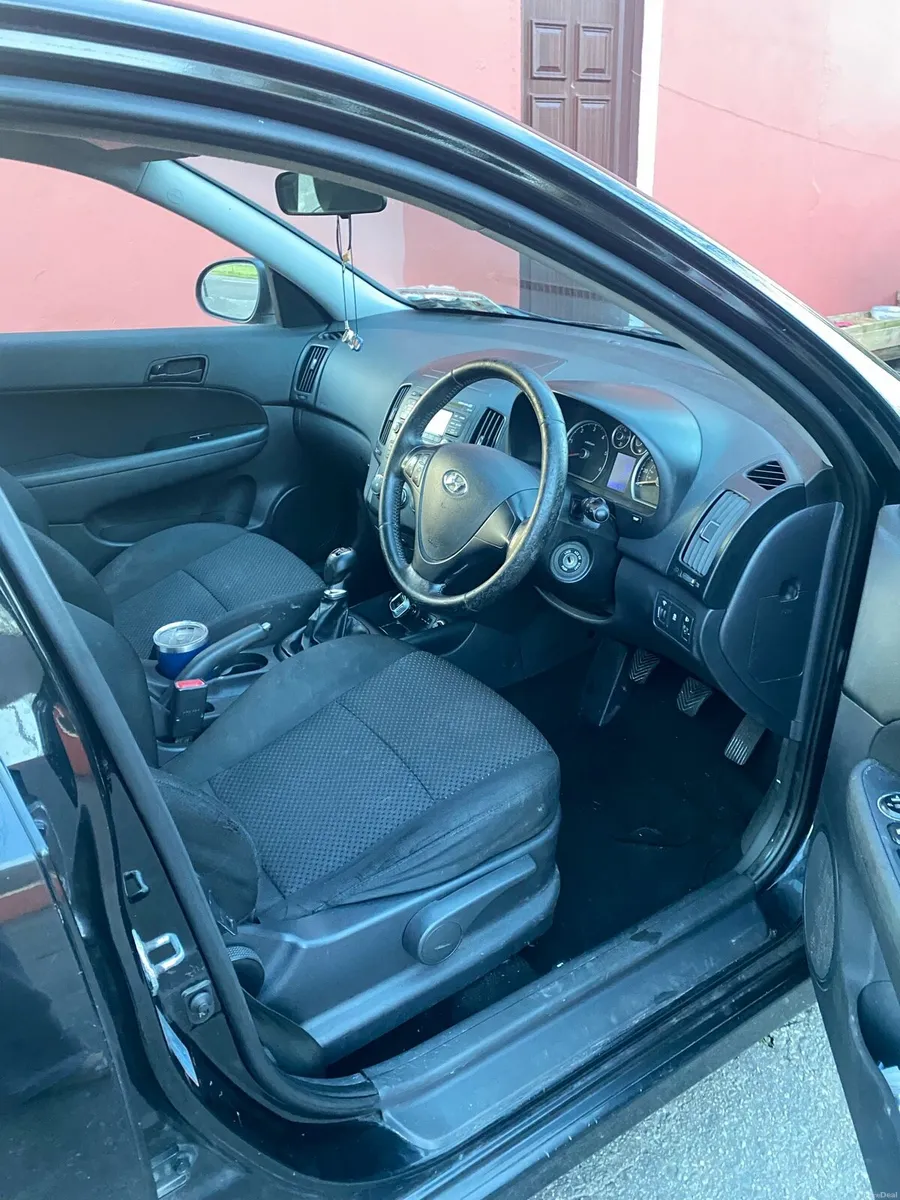 2011 Hyundai i30 - Image 4