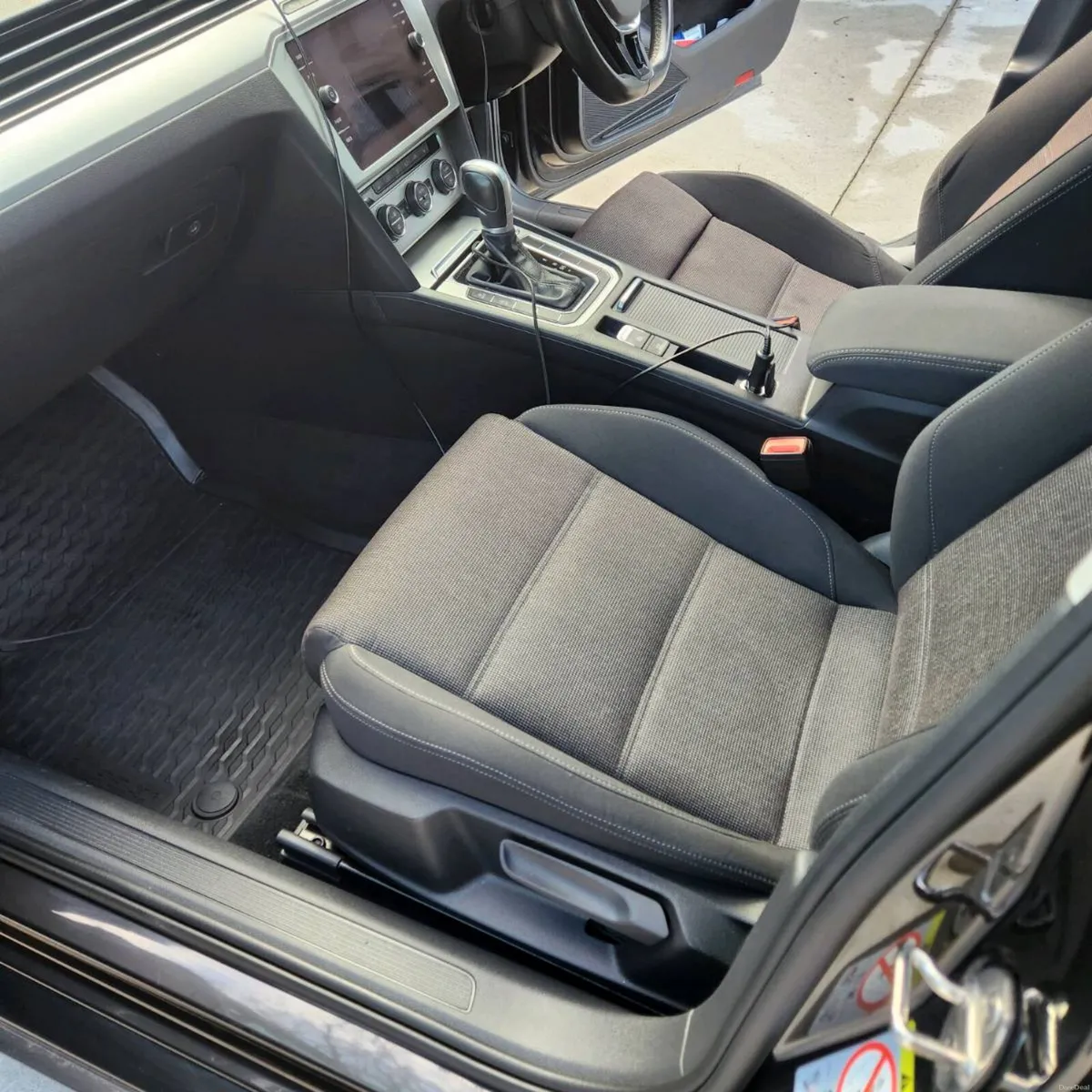 2019 VW Passsat Estate - Image 5