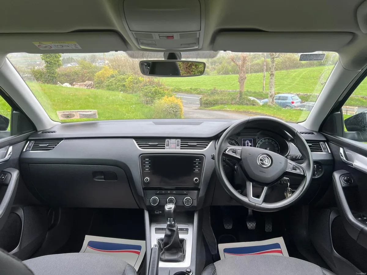 Skoda Octavia 2020 only 13800 km - Image 3