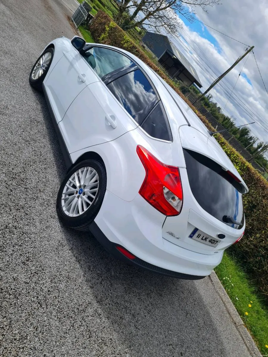 Ford Focus Zetec S - Image 2