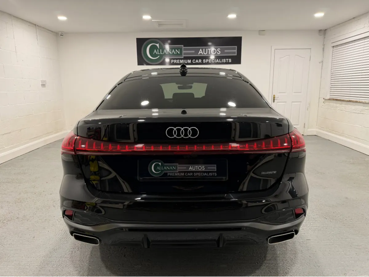 Audi A5 2.0 TFSIe S LINE -HYBRID QUATTRO**PANORAMI - Image 3