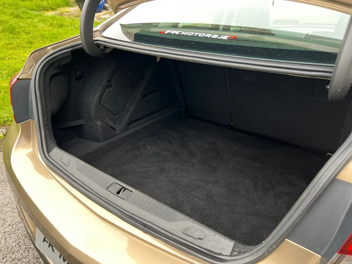 Opel Astra 2013 - Image 6