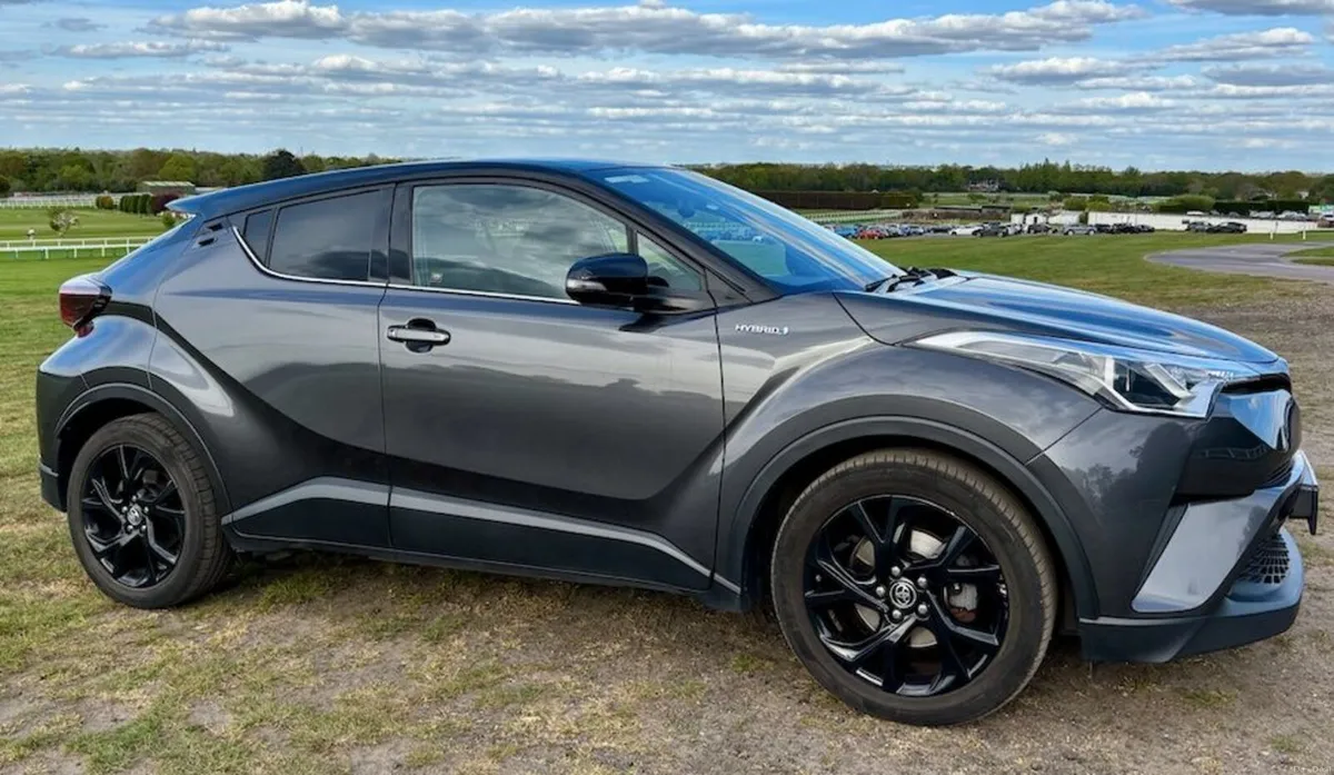 Toyota C-HR 2019 Hybrid Sport - Image 1