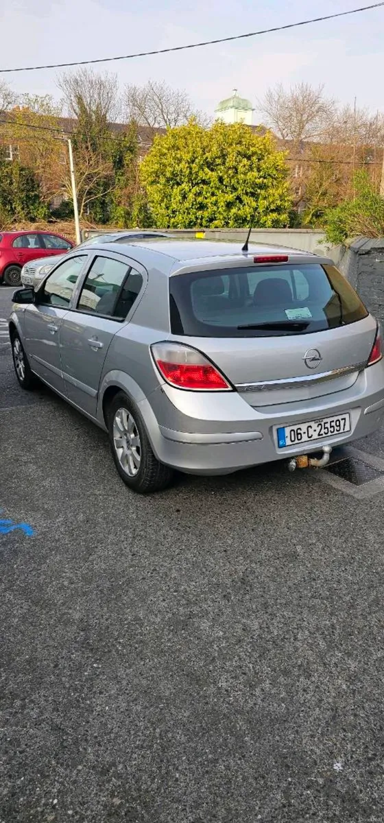 private car - Image 1