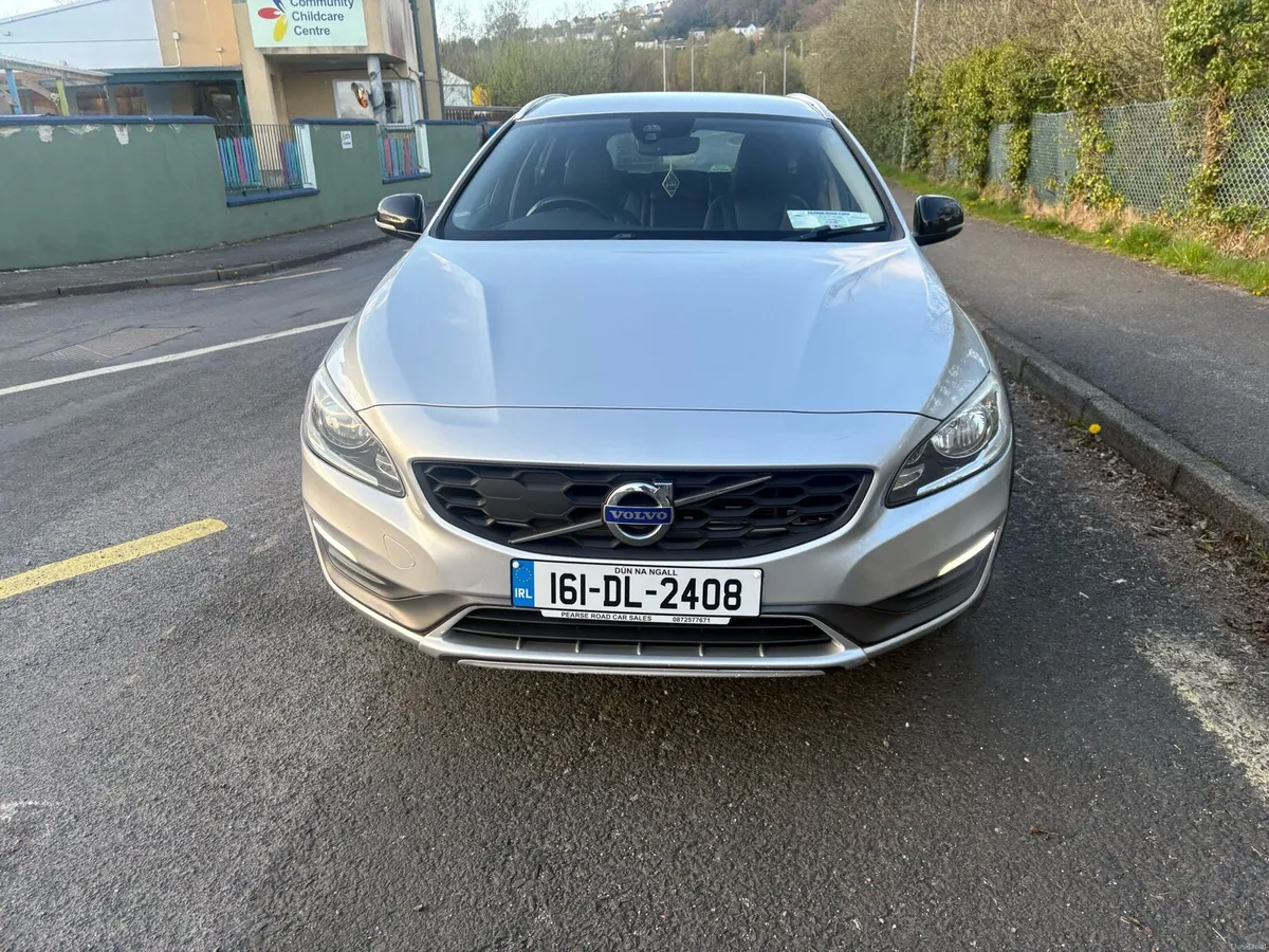 Volvo V60 Cross Country - Image 4