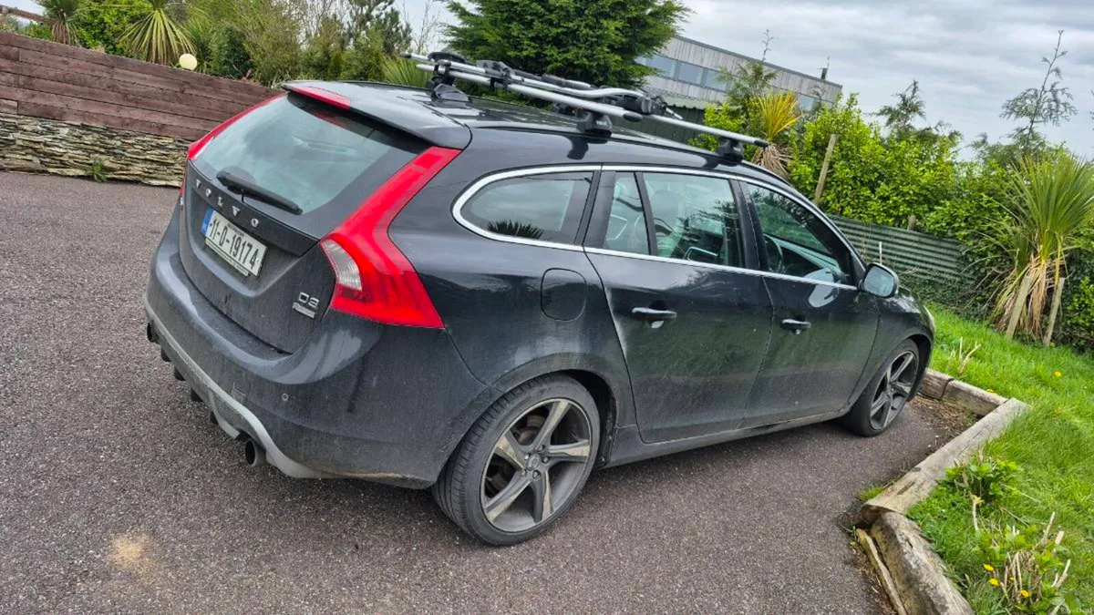 2011 Volvo V60 D3 NCT&TAX 2.0L 5 CYL R Design - Image 1