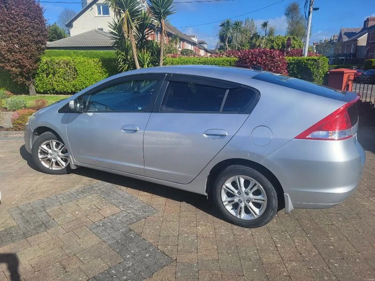 2009 Honda Insight - Image 2