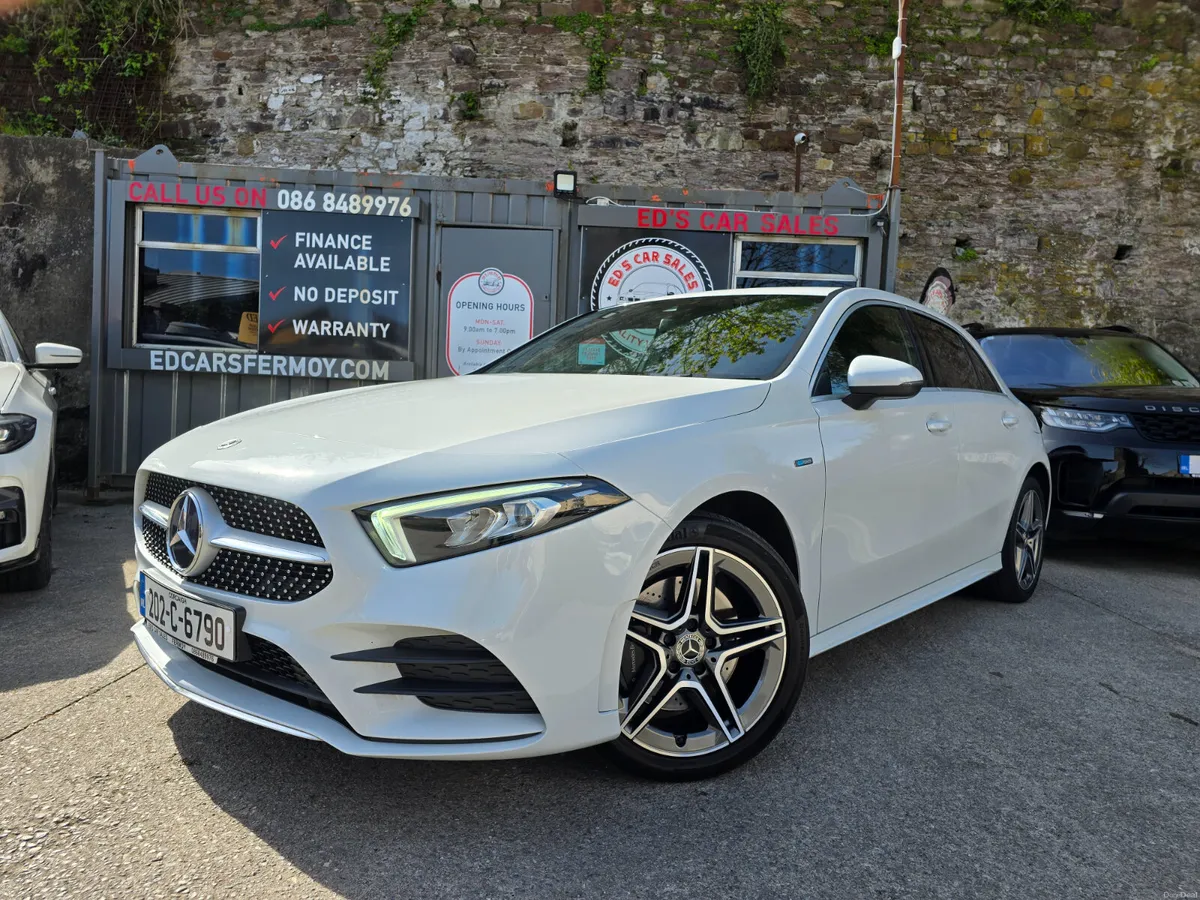 Mercedes-Benz A250e AMG Line Petrol Plug In Hybrid - Image 4
