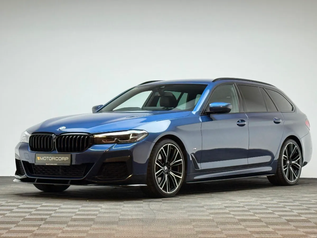 BMW 5-Series 520D M SPORT - Image 3