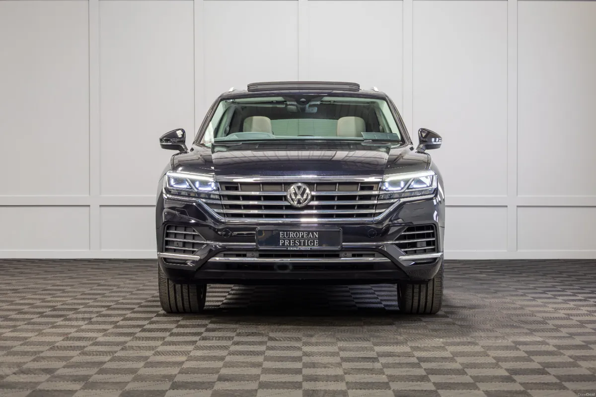 202 Volkswagen Touareg Design 3.0TDI V6 - Image 2