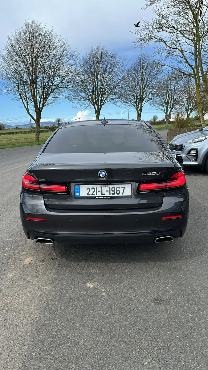 BMW 5-Series 2022 - Image 5