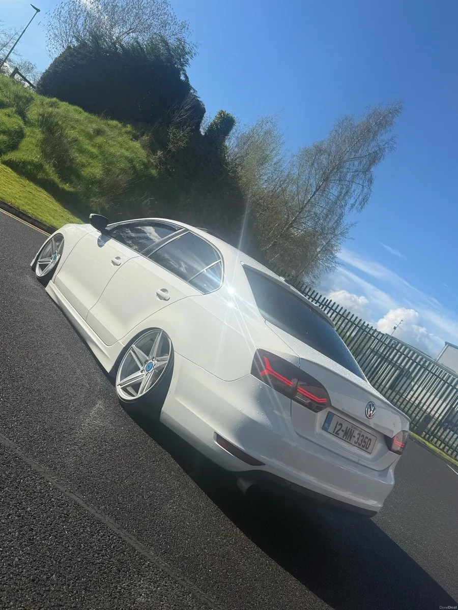 Bagged sunroof Jetta - Image 4