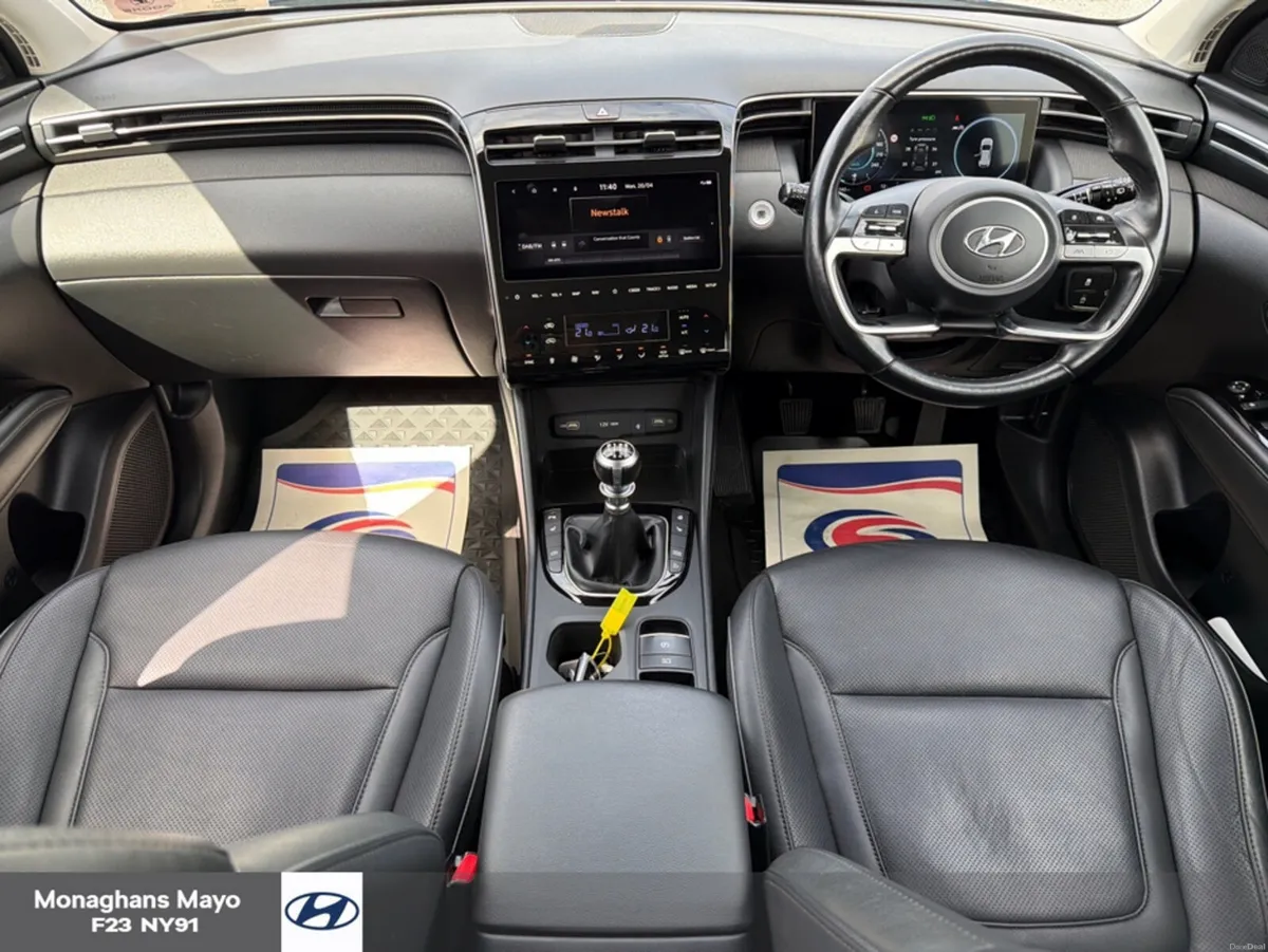 Hyundai Tucson EXECUTIVE PLUS DIESEL 5DR - Image 2