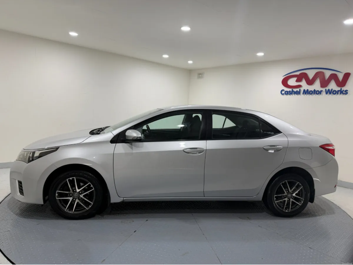 Toyota Corolla 1.3 AURA 4DR SALOON**NICE CLEAN CAR - Image 4
