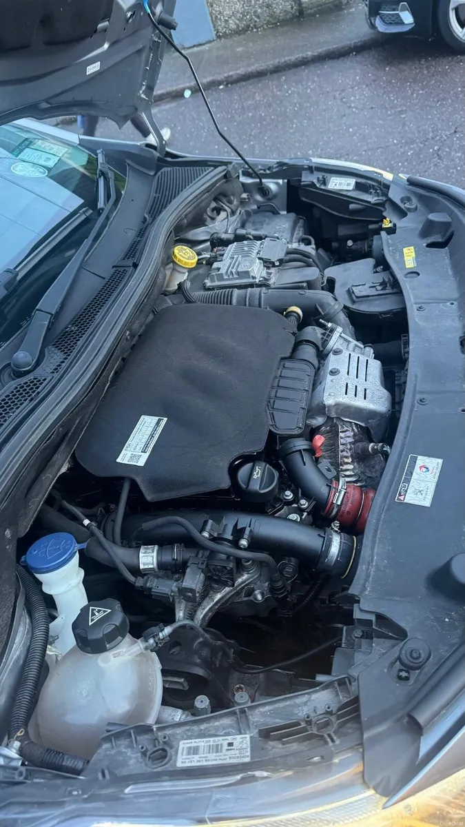 Peugeot 2008 2017-Automatic - Image 4